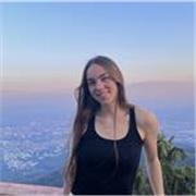 Estudiante de biología, con experiencia como profesora de clases de repaso de asignaturas como matemáticas y inglés.