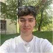 Estudiante de diseño de interiores en UPM con curso de Ocio y Tiempo libre. Conocimientos en juegos y dibujo.