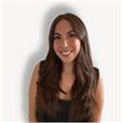 Profesora de matemáticas que enseña de forma simple y entretenida, ayudando a que cada estudiante entienda a su ritmo