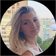 Professeur d'anglais et maths, franco-américaine étudiante sur Toulon
