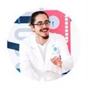 Soy una persona que transmito mucha energía y pasión por la asignatura. Luego hacer una prueba de nivel y adaptarme a la formas de trabajo y necesidades de cada  alumno pero marcando un planning. 