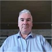 Professeur d'anglais de tous niveaux et de tous âges spécialisé dans les compétences en communication et les examens de Cambridge