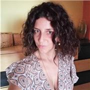 Docente di diritto specializzata sul sostegno fornisce lezioni sulla materia e supporto per tutte le materie umanistiche