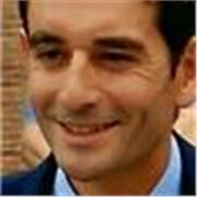 Profesor de Finanzas empresariales con amplia experiencia y capacidad de adaptación a diferentes niveles. 