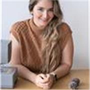 Clases personalizadas y dinámicas, adaptadas a tu nivel.
Enfoque práctico para mejorar comprensión y conversación con seguridad