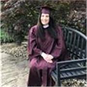 ¡Hola! Soy Laura y soy profesora de inglés, español y refuerzo de educación primaria.
He residido varios años en Estados Unidos cuento con un máster en TESOL (enseñanza de inglés como segunda lengua) y otro en Español (Enseñanza, cultura y literatura). 
G