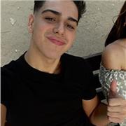 Ambicioso amable divertido entregado polivalente, podría dar clases de niños entre 6-10 años