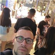 Profesor experimentado de guitarra clásica y electrica para todas las edades.