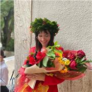 Studentessa laureata in comunicazione e attualmente frequentante magistrale scienze politiche per aiutare bambini e ragazzi nello studio