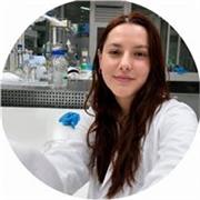 Profesora de biología para personas de todas las edades y niveles
