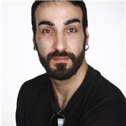 Sono laureato in Lettere Moderne alla Federico ||,impartisco lezioni per ragazzi di scuole elementari,medie e superiori