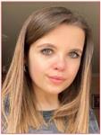 Studentessa magistrale impartisce lezioni di italiano