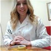Offro lezioni private per studenti di scuole elementari, medie per aritmetica, geometria e scienze; scuole superiori e università per biologia. Offro lezioni per biologia e chimica per i test universitari.