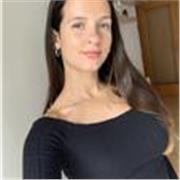 Soy catalana nativa, puedo ayudar con el idioma y la gramática, con el castellano también. Repaso general y si precisa deberes.  