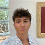 Apto para impartir clases de matemáticas a bastante alto nivel