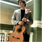 Profesor de música especializado en guitarra con pedagogia personalizada y experiencia en preparacion a escuelas de música