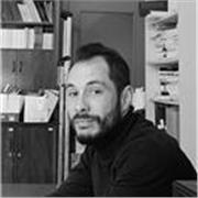 Graduado en Filología hispánica. Máster del Profesorado. Soy escritor, y enseñar es mi vocación