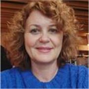 Russisch-Tutor, der Kinder aller Altersgruppen und Erwachsene unterrichtet