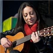 Clases de guitarra a niños y adultos en Guardamar del Segura. 10 años de experiencia. Clases adaptadas a los gustos del alumno