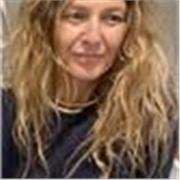 Profesora de Primaria especialista en Inglés, con más de 15 años de experiencia presencial y online.