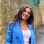Sono Kristela e sono una Neolaureata in lettere classiche e moderne. Mi propongo come tutor di lezioni private di greco, latino, italiano e storia, ma anche semplicemente come aiuto compiti. Mi piace insegnare e seguo con attenzione ogni persona