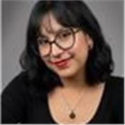 Profesora de matemáticas que dicta clases de apoyo escolar