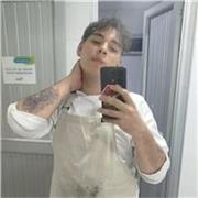 Cocinero con experiencia podría ayudarte a qué aprendas