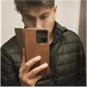 Profesor que imparte clases de español latinoamericano