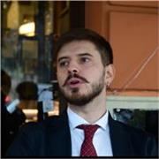 Laureato magistrale con lode in biologia impartisce lezioni della materia a studenti del liceo ed universitari