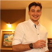 Ragazzo laureato magistrale offre lezioni private di economia a Teramo e provincia