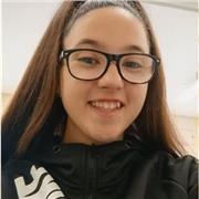 Disponible para dar clases a niñ@s que cursen en primaria. Por la zona de ciudad jardín