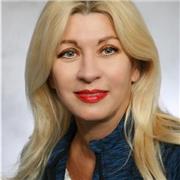 I am an university professor (academic dental medicine), a specialist with expertise in different fields.