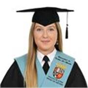 Profesora de Geografía, Historia e Historia del Arte