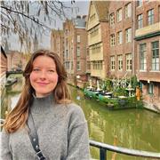 Étudiante en 3ème année de médecine, j'offre du soutient scolaire pour les élèves de primaire allant du CP au CM2