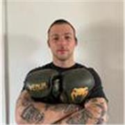 Laureato in scienze motorie e atleta Elite di pugilato, offro lezioni online o in presenza di boxe e allenamento funzionale