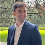 Offro lezioni private di inglese per tutte le età, aiutando a migliorare la propria grammatica e nello speaking