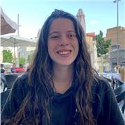 Puedo dar clase de todas las asignaturas de primaria y eso. Sobretodo en humanidades y matemáticas