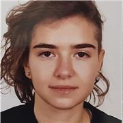 Sono una studentessa al Dipartimento delle Arti, della Musica e dello Spettacolo. Offro ripetizioni di storia dell'arte, una materia che ho sempre studiato con grande passione e che sto continuando ad approfondire.
Sono quindi desiderosa di aiutare ragazz