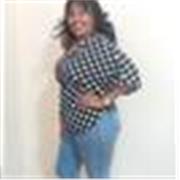 Profesor de Lengua,imparte clase a niños , jóvenes