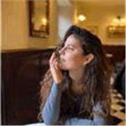 Profesora titulada de Primaria con especialidad en ingles