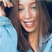 Insegnante di Lettere e Arte per ripetizioni e aiuto con lo studio