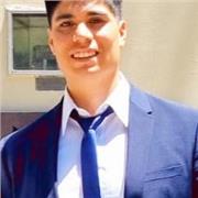 Soy Mario Valero, profesor de Educación Física e Inglés. Me apasiona compartir mis conocimientos y habilidades para ayudar a los estudiantes a alcanzar su máximo potencial y disfrutar de una vida más saludable y exitosa