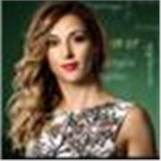An English teacher (on-site & remote teaching), an English Cambridge oral examiner and writing coordinator, a CLOE oral examiner