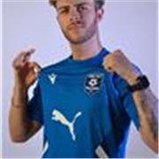 Apasionado, profesional, dedicado y sobre todo a niños.