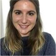 Me considero una persona empática, motivadora y flexible, con una gran pasión por los idiomas y la comunicación. 