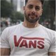 Profesor de música imparte clases de música, lenguaje musical, e instrumentos como guitarra en español para todas las edades