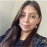 Historiadora con experiencia docente en sala con alumnos de educación básica, media y universitaria