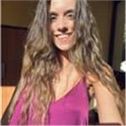 Sono una ragazza laureata in economia e finanza che si offre di dare lezioni/ripetizioni per ragazzi di elementari/medie/superiori