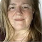 Da 22 anni insegno inglese nella scuola primaria, se vuoi ti posso aiutare a migliorare pronuncia, comprensione, scrittura, grammatica e giocando possiamo fare conversazione in inglese. Se abiti a Reggio possiamo trovarci in presenza, altrimenti on line. 