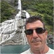Profesor habilitado en matemáticas, física y química, TIC y biología ESO